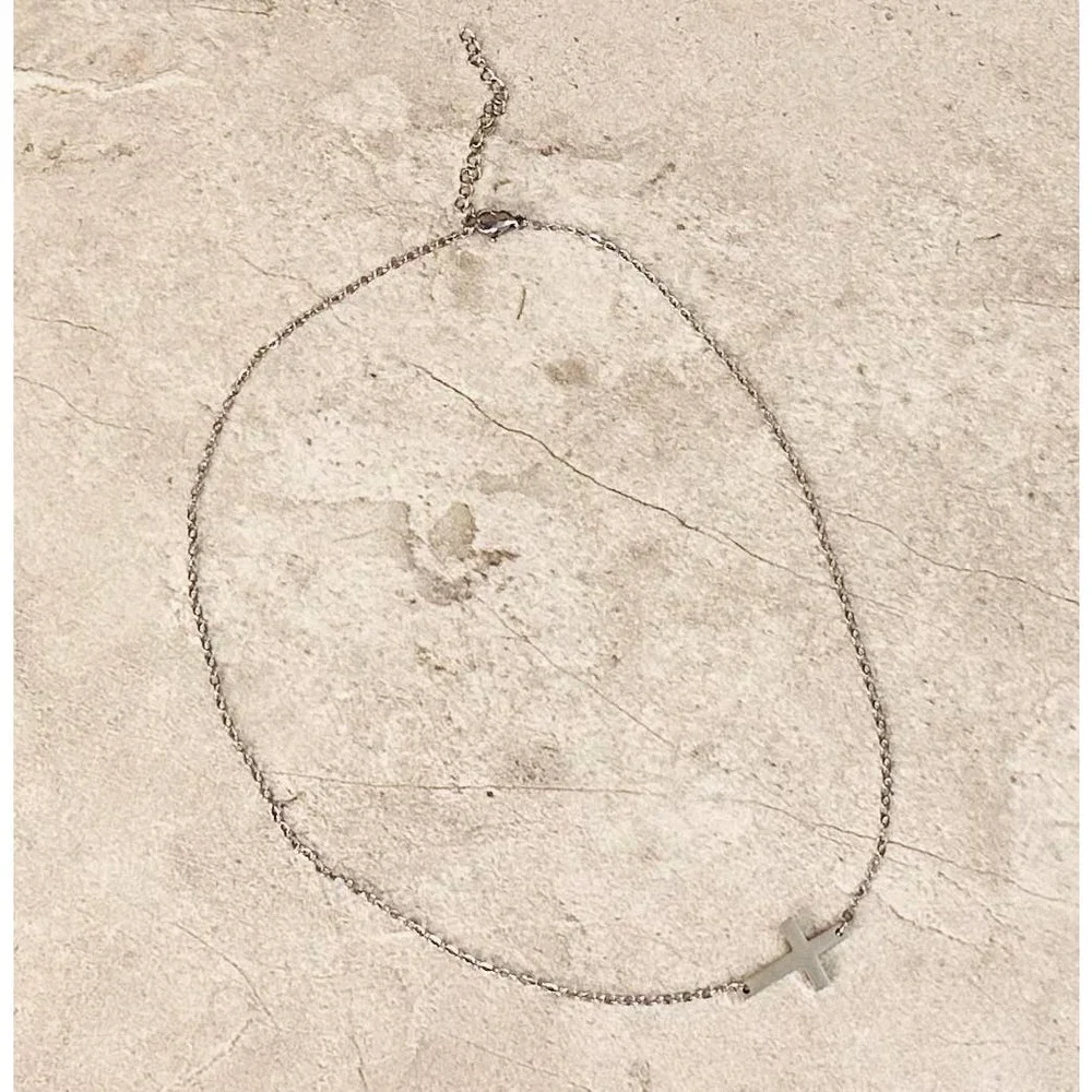 Minimalist Stainless Steel Cross Pendant Necklace - Picture 4 of 6